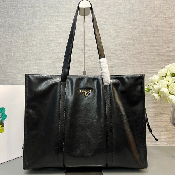 [ Prada ] 프라다 라지 가죽 토트백