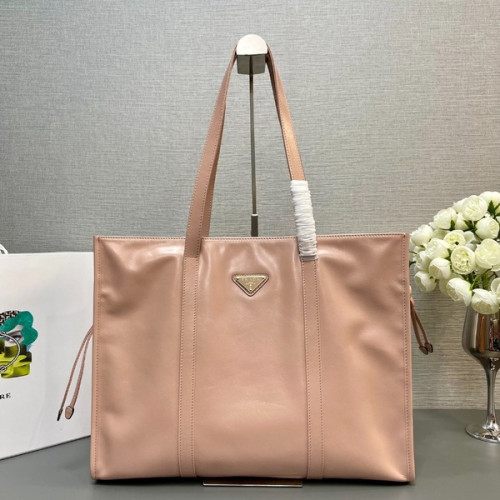 [ Prada ] 프라다 라지 가죽 토트백