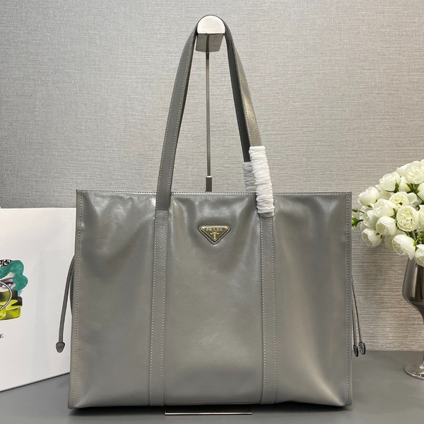 [ Prada ] 프라다 라지 가죽 토트백