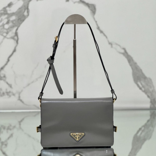 [ Prada ] 프라다 가죽 숄더백