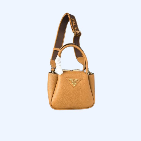 [ Prada ] 프라다 플루 가죽 미니 핸드백