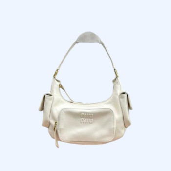 [ 미우미우 ] 23 나파 가죽 숄더백 5539
