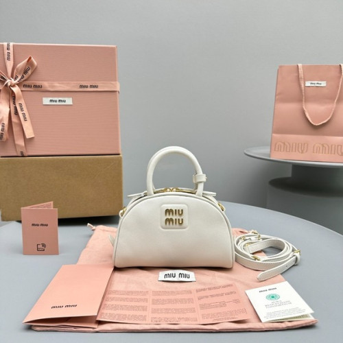 [ 미우미우 ] 가죽 탑 핸들백 미니