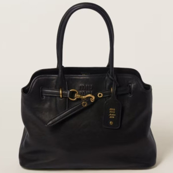 [ 미우미우 ] 아방뛰르 나파 가죽 백