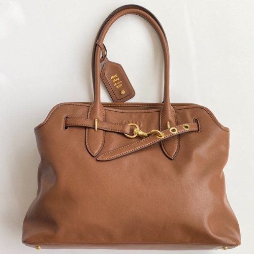 [ 미우미우 ] 아방뛰르 나파 가죽 백