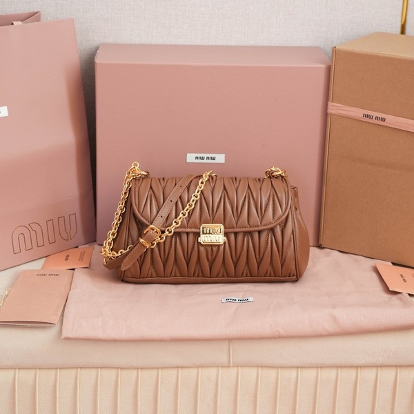 [ 미우미우 ] 마테라쎄 나파 가죽 숄더백