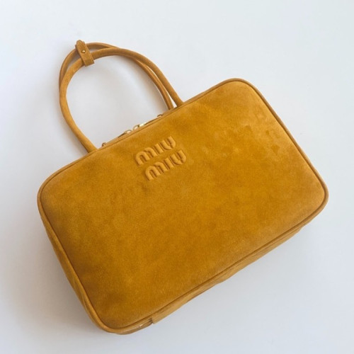 [ 미우미우 ] 스웨이드 볼링 백