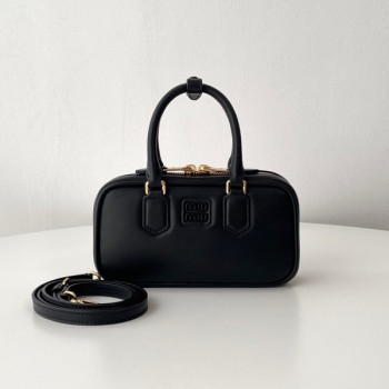 [ 미우미우 ] 아르카디 가죽 미니 백