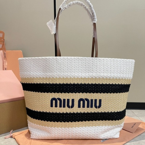 [ Miu Miu ] 미우미우 라피아 우븐 토트 백