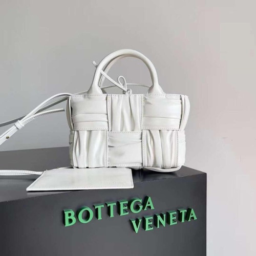 [Bottega Veneta] 보테가베네타