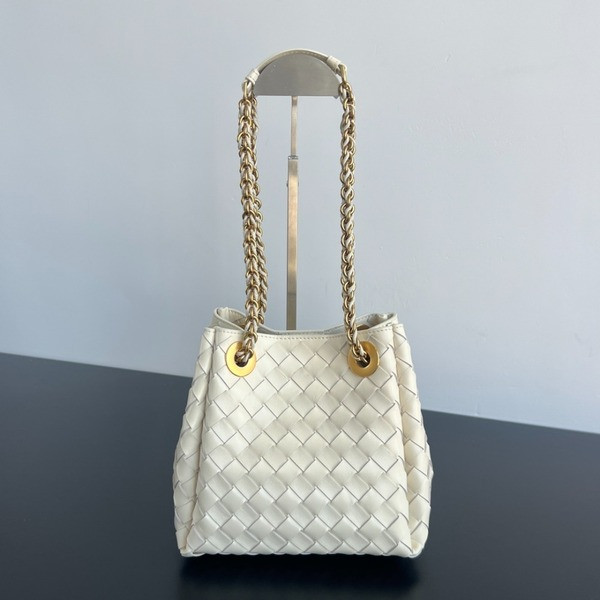 [ Bottega Veneta ] 보테가베네타 파라슈트 체인 스몰