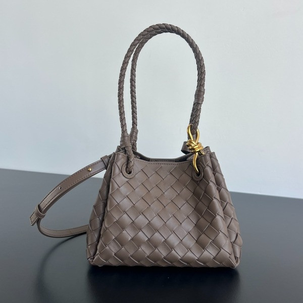 [ Bottega Veneta ] 보테가베네타 파라슈트 스몰