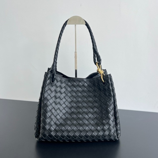 [ Bottega Veneta ] 보테가베네타 파라슈트 라지