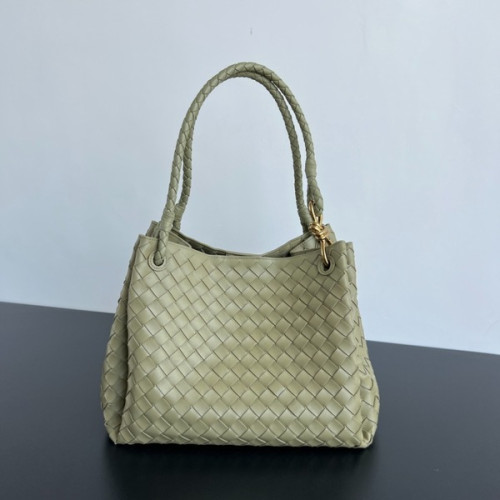 [ Bottega Veneta ] 보테가베네타 파라슈트 라지