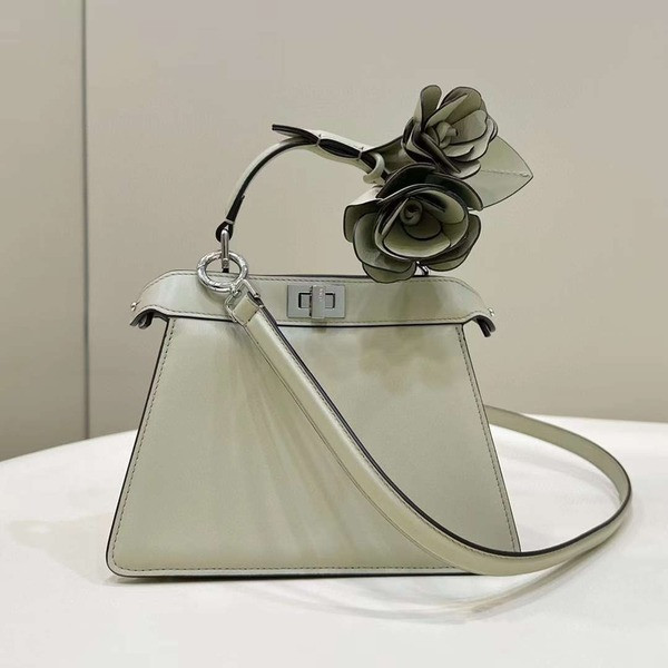 [Fendi] 펜디 피카부 I See U 셀러리아 쁘띠