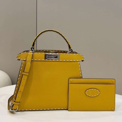 [Fendi] 펜디 피카부 I See U 미디엄