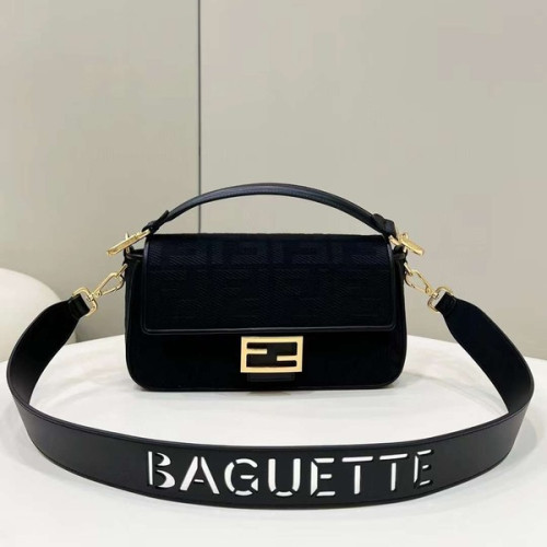 [Fendi] 펜디 바게트 미디엄