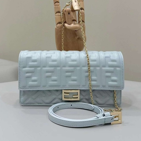 [Fendi] 펜디 바게트 체인 지갑