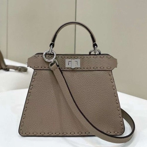 [Fendi] 펜디 피카부 I See U 셀러리아 쁘띠