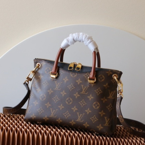 [ LV ] 팔라스 BB 블랙 M41218