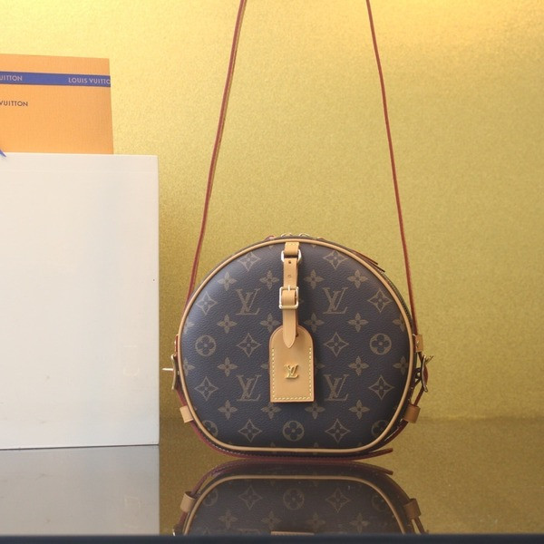 [ LV ] 미니 부아뜨 샤포 모노그램