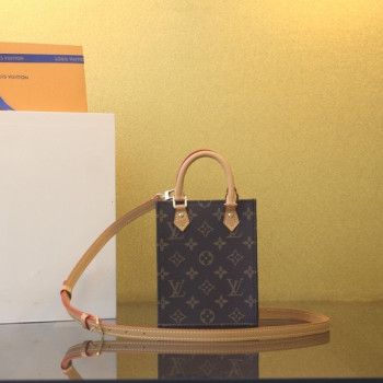 [ LV ] 쁘띠 삭 플라 모노그램