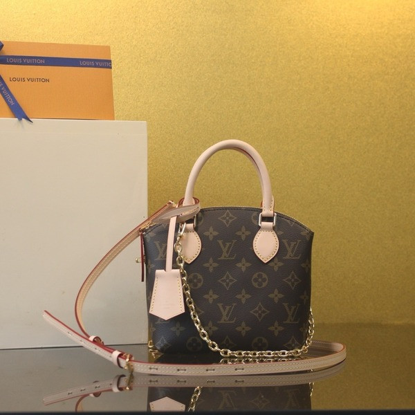 [ LV ] 락킷 BB 모노그램