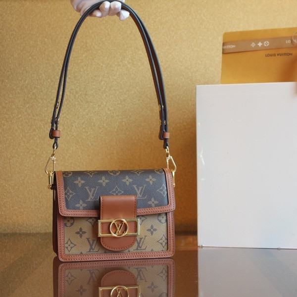 [ LV ] 미니 도핀 모노그램