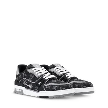 LV 트레이너 스니커즈 1AJ360