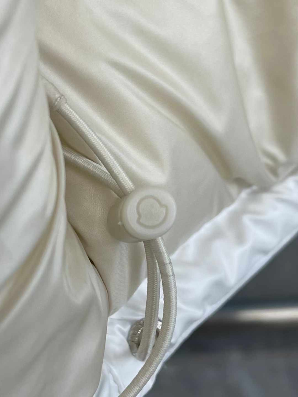 패딩 상품상세 이미지-S3L16