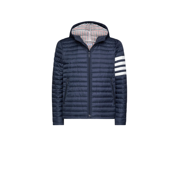 매트 피니시 나일론 다운 필 퀼팅 4-바 후드 재킷