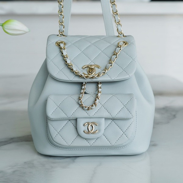 샤넬 22A 듀마 포켓 백 스몰 라이트 