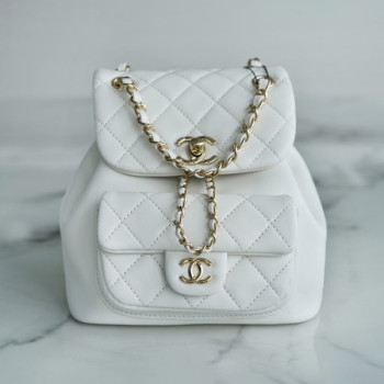 샤넬 22A 듀마 포켓 백 스몰 화이트 램스킨