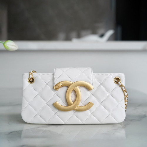 샤넬 24C 크루즈 메신저 백 라지 빅로고 화이트