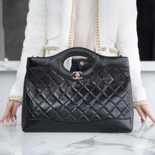 샤넬 24SS 31백 미디엄 가로버전 쇼퍼백