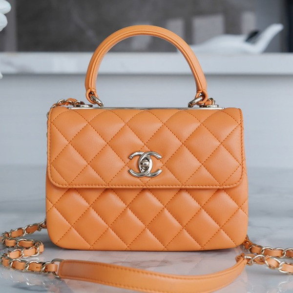 샤넬 트렌디 CC 카라멜 미니 램스킨