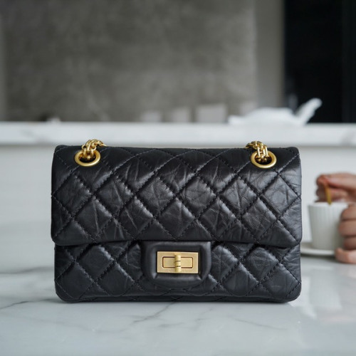 샤넬 2.55 빈티지 플랩백 블랙 금장 미니