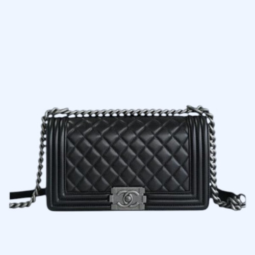 샤넬 보이백 미디엄 블랙 은장 램스킨