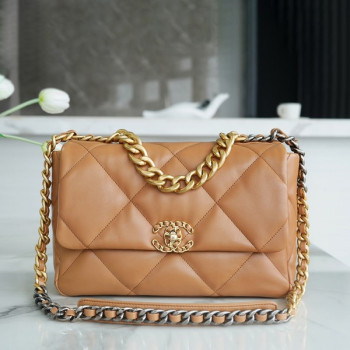 샤넬 19백 라지 골드 체인 램스킨 