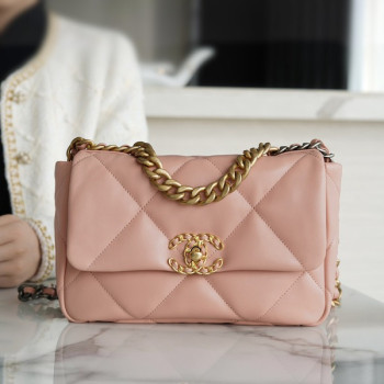 샤넬 19백 미디엄(스몰) 골드 체인 램스킨  