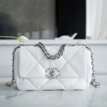 샤넬 19백 미디엄(스몰) 실버 체인 램스킨 