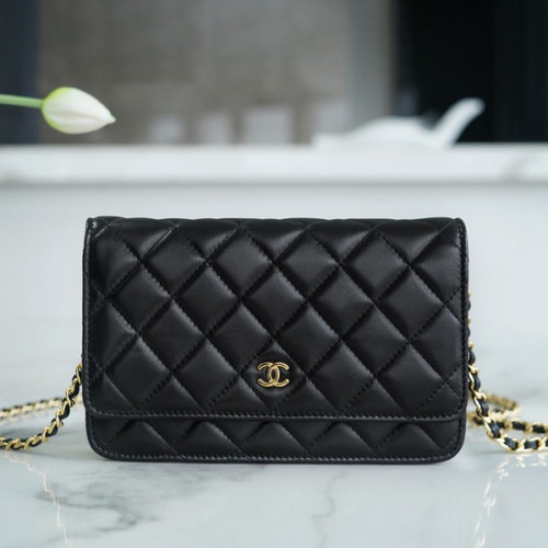 샤넬 클래식 WOC 블랙 금장 램스킨