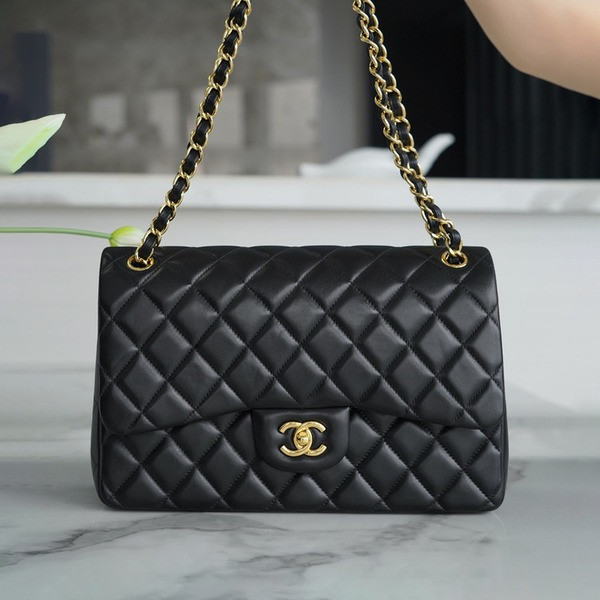 샤넬 클래식 라지 블랙 금장 램스킨