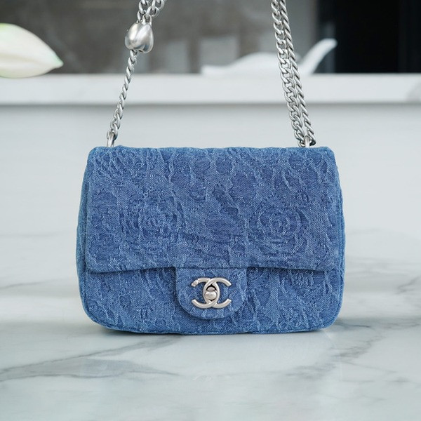 샤넬 미니 플랩백 데님 & 실버 메탈 블루