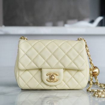 샤넬 메탈볼 플랩백 