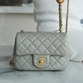 샤넬 쁘띠삭 골드볼 플랩백 뉴미니 