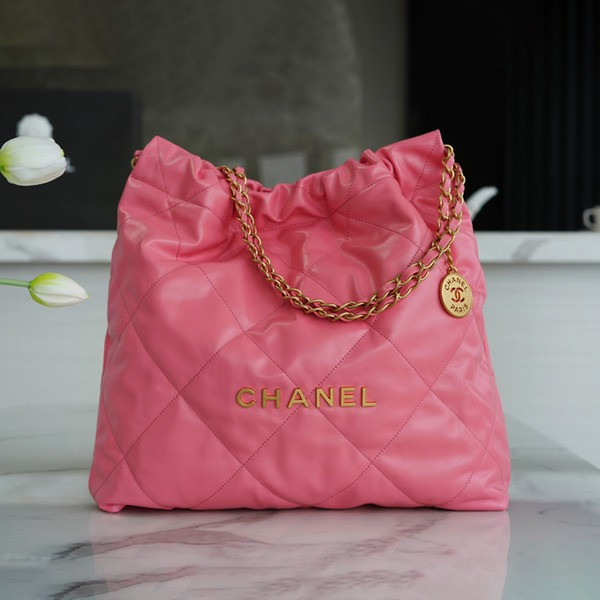 샤넬 22백 미디엄 코랄