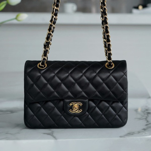 샤넬 클래식 스몰 블랙 금장 램스킨