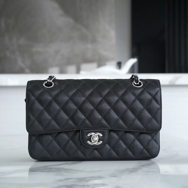 샤넬 클래식 미디엄 블랙 은장 캐비어