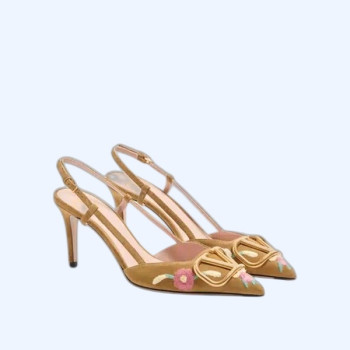 브이로고 시그니처 플로럴 엠브로이더리 크러스트 레더 슬링백 펌프스 80mm